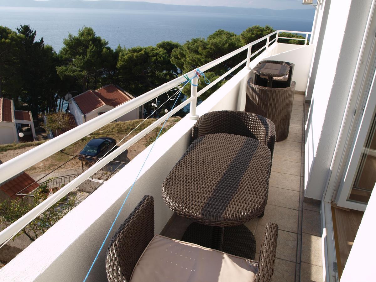Apartments Nadia Igrane Exterior photo